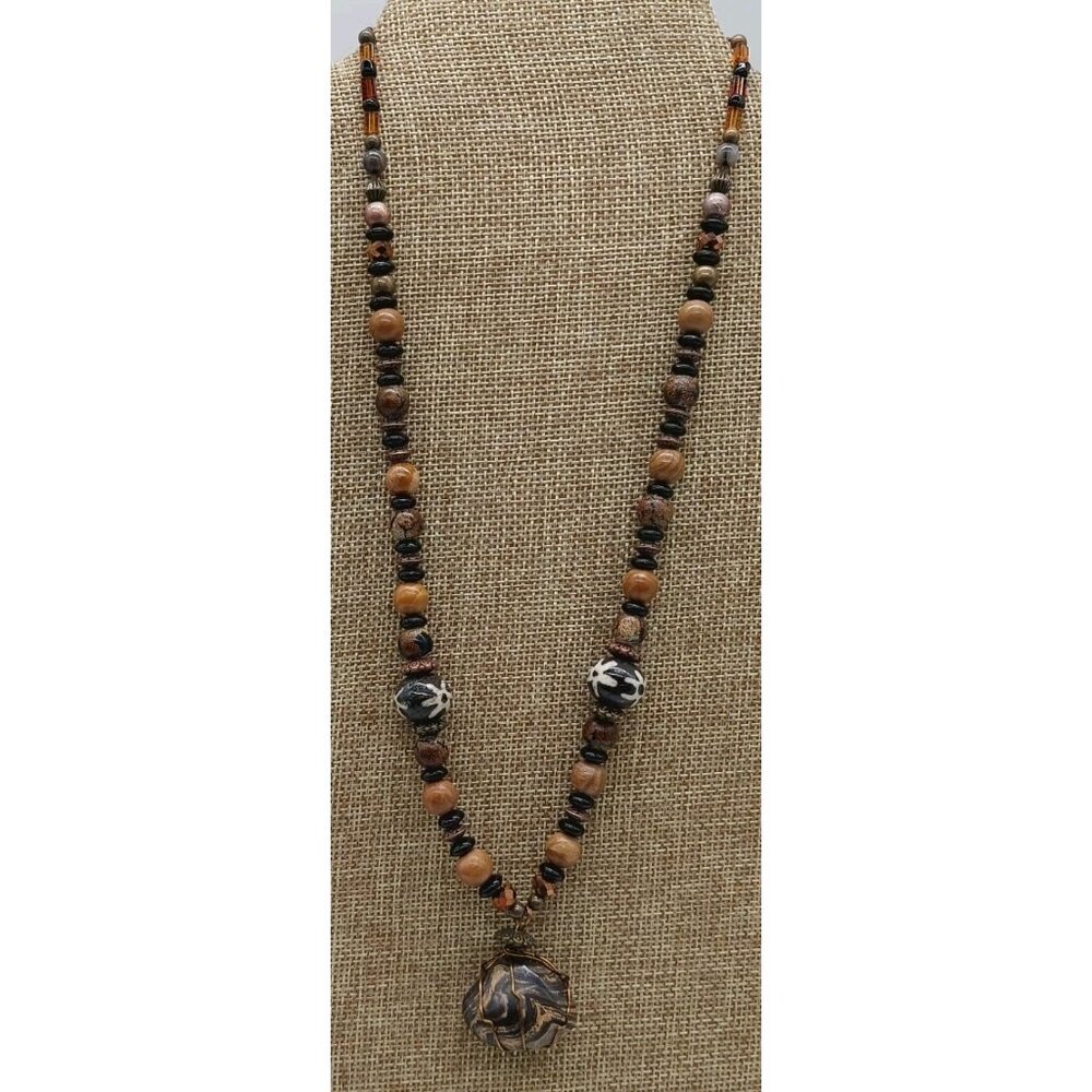 Necklace Plastic Stone Beaded Brown Wrapped Wire Choker Toggle Clasp